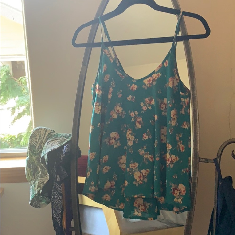 Floral flowy cami
